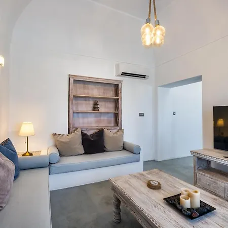Lagoon Santorini Residences 公寓式酒店 *